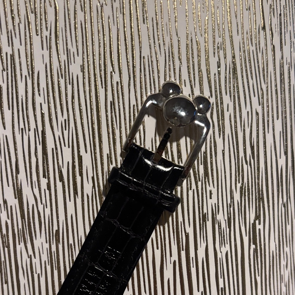 Disney “Ariel” Silver Dial Watch with Black Strap alligator pattern - Picture 3 of 6